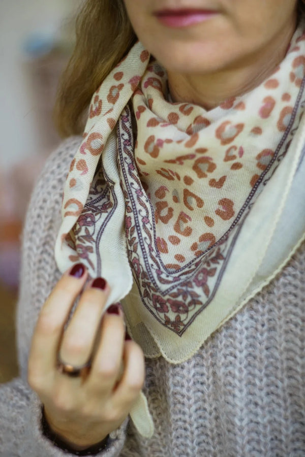 Bindi Atelier - Foulard en laine Bengal Lana