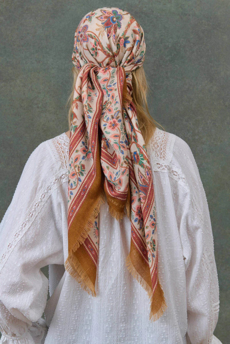 Louise Misha - Foulard Mekness Cream Bluebell Grove